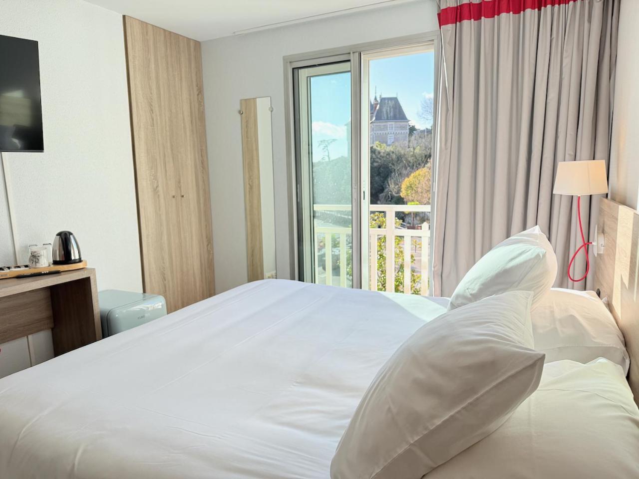 Hotel Beau Soleil Pornic Buitenkant foto